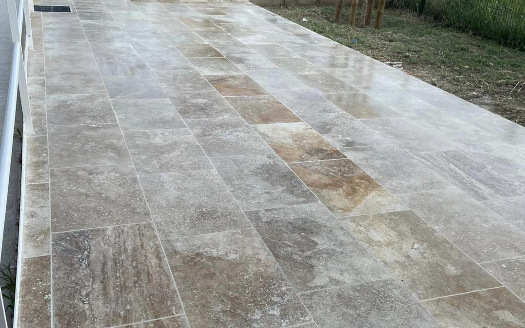 Création d’une Terrasse en travertin